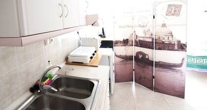 Amazez Small Apartment