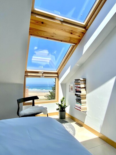 En la Playa de Merón. Frente al mar