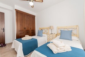 4 chambres, fer et planche Ă repasser, Wi-Fi gratuit, draps fournis