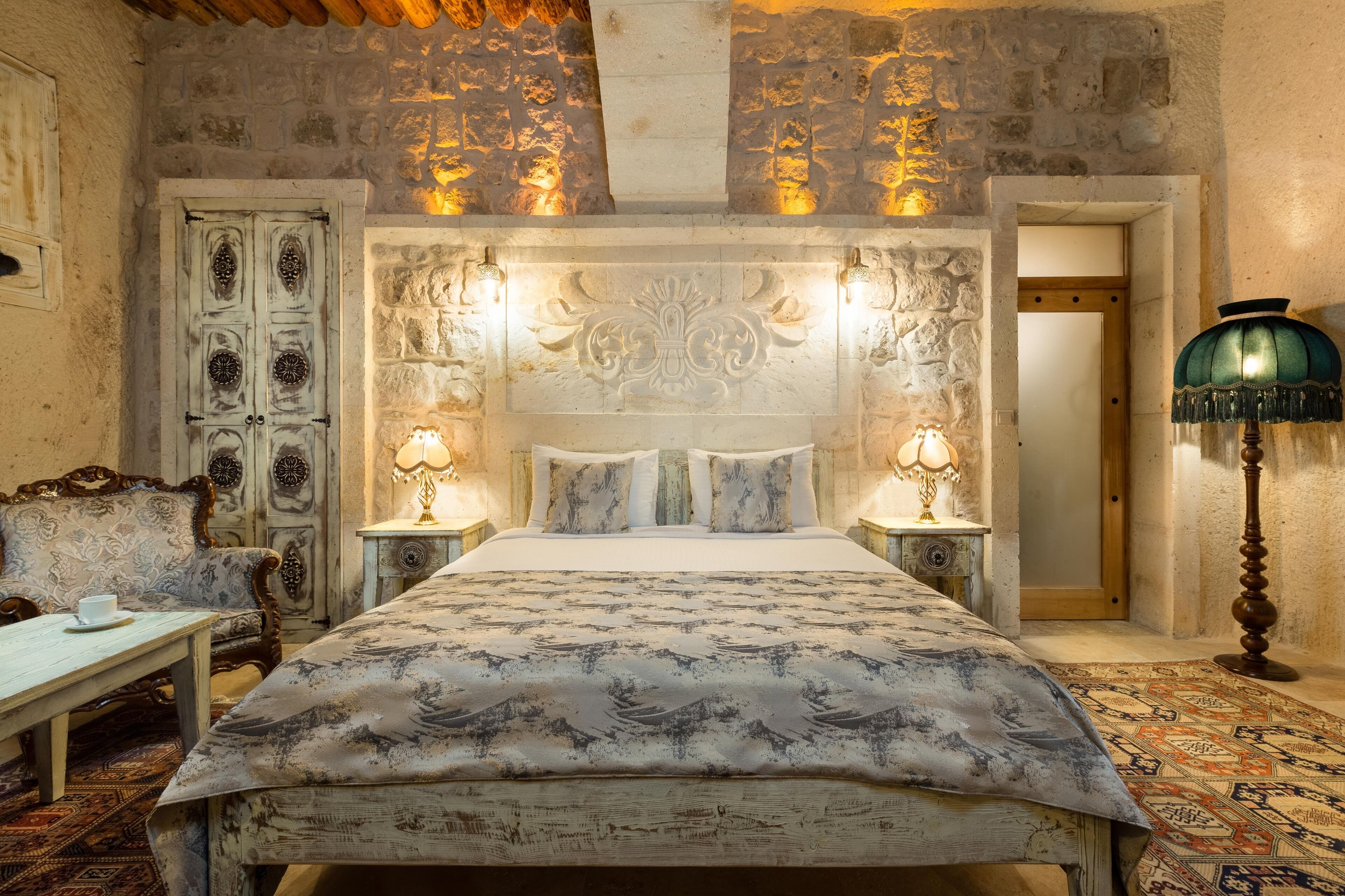 Ropa de cama de alta calidad y minibar con artículos gratuitos 