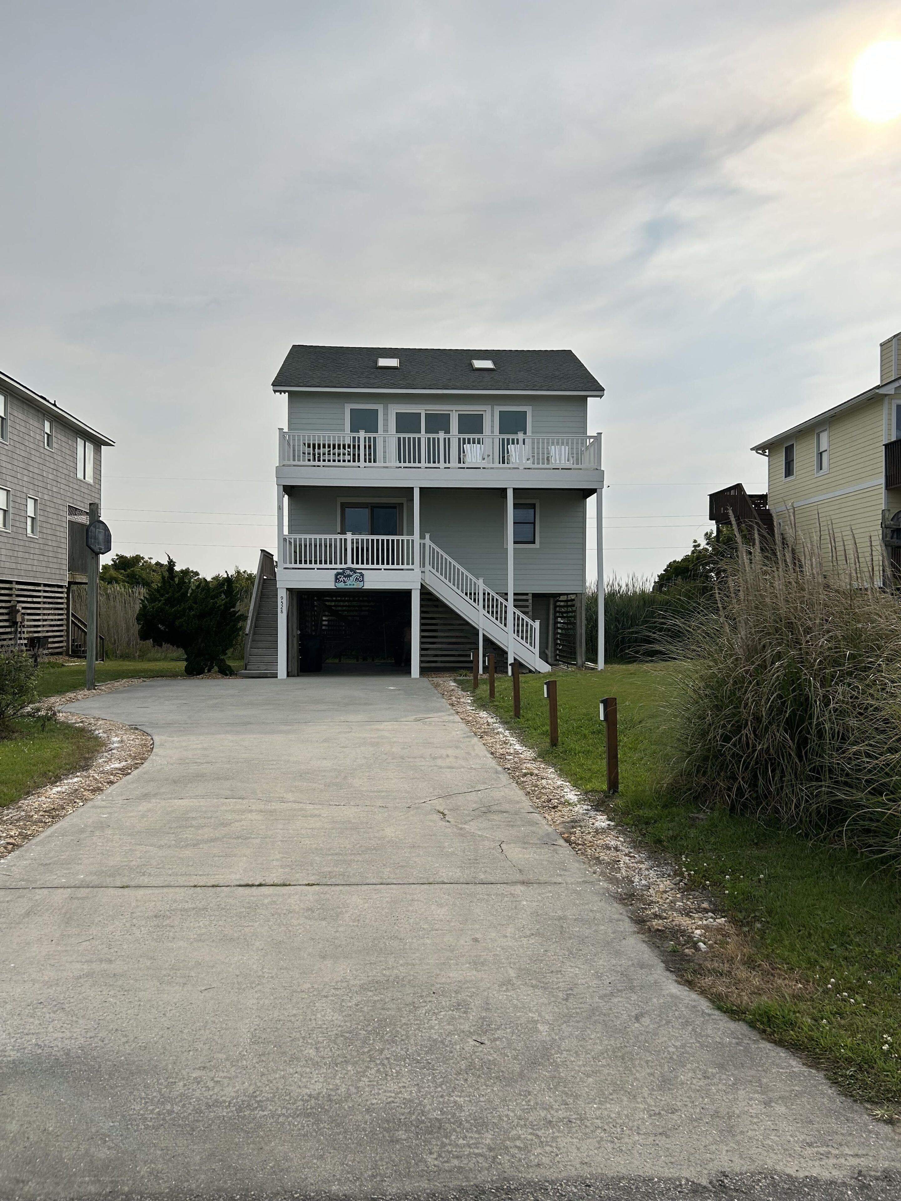 Perfect Ocean and Sunset Views / Deck to Sand in 2 Min