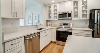 Provides stunning view of downtown Cincinnati