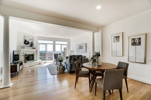 Provides stunning view of downtown Cincinnati