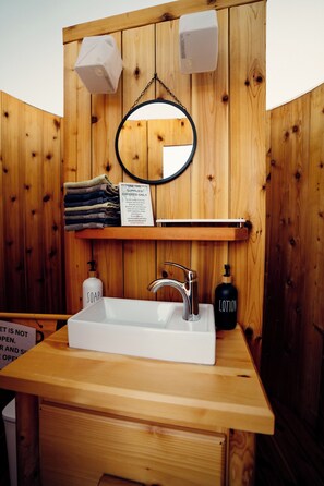 Towels, soap, shampoo, toilet paper