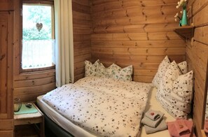 3 chambres, lit de bébé portatif, Wi-Fi, literie fournie