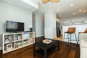 Télévision, espaces bureaux