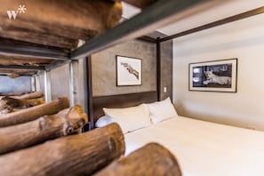 Loft (502)