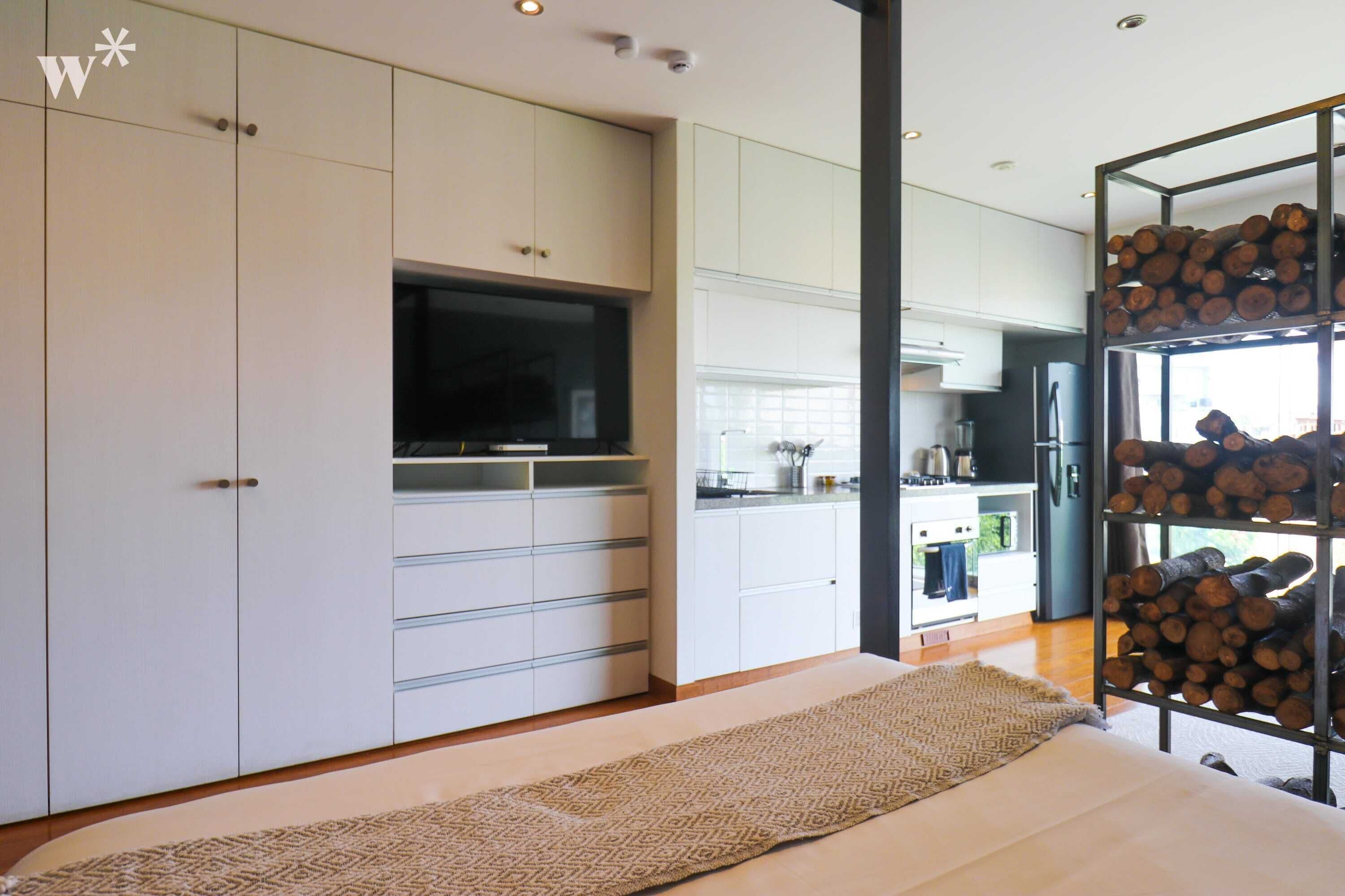 Loft (502) | 1 bedroom, iron/ironing board, free WiFi