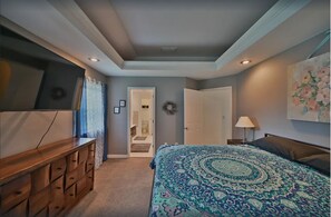 5 bedrooms, WiFi, bed sheets