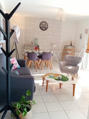 TV, DVD player, books