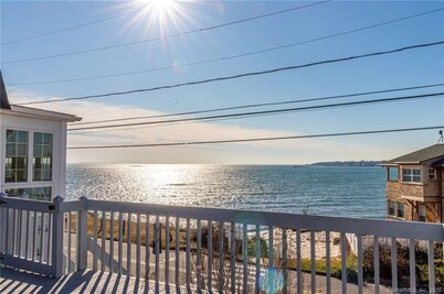 Sleep to the sound of the waves. Watch the sun set from the deck! Secluded beach