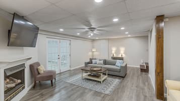 Smart TV, tenis de mesa y libros