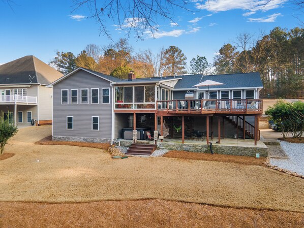 Exterior - Lake Hartwell 4BR Waterfront Hot Tub GameRoom (Anderson)