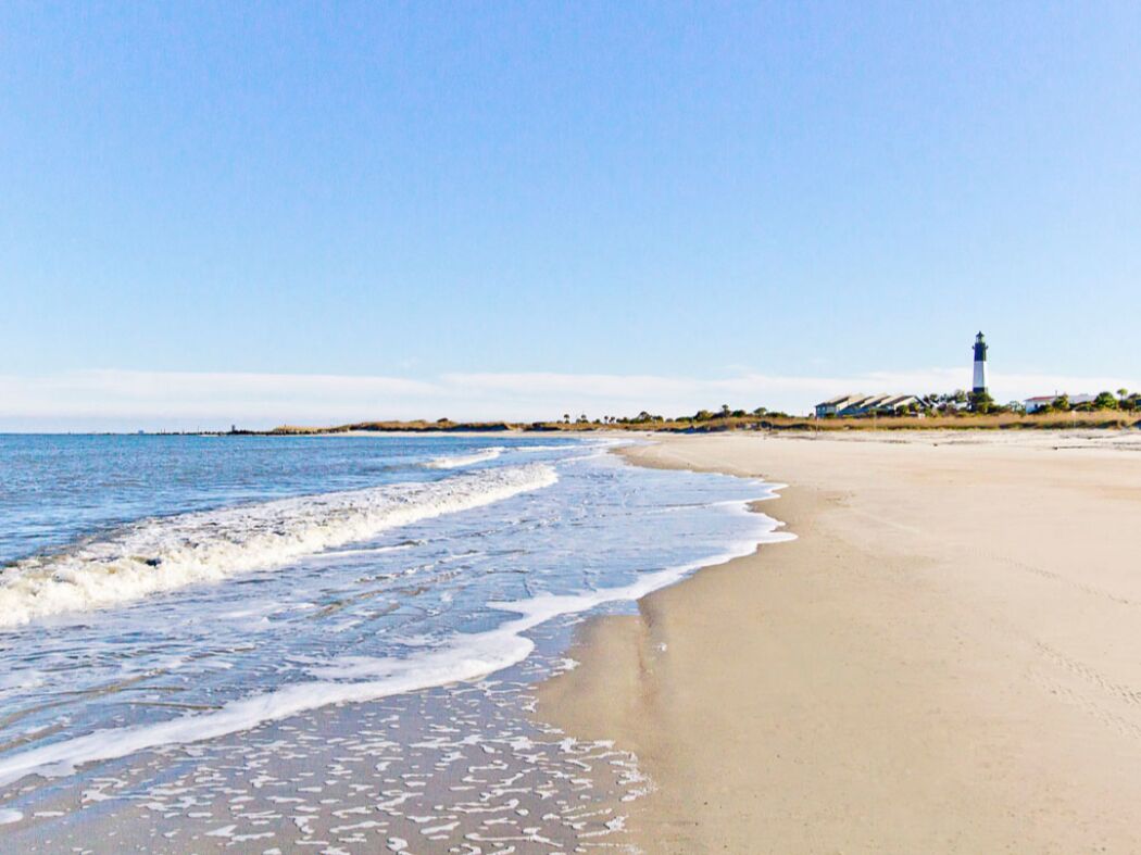 In Strandnähe, Liegestühle, Strandtücher