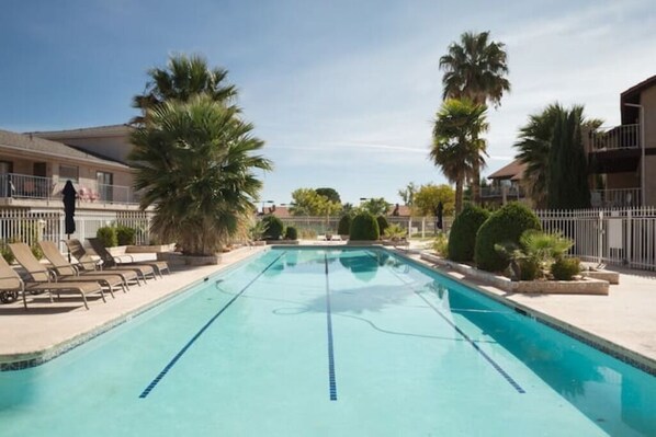 Alberca al aire libre 