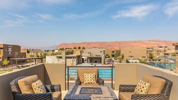 House, Multiple Beds (Cloud Nine) | Outdoor dining