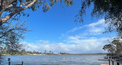 House Lake Nagambie