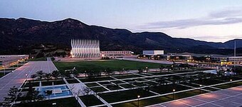 Spacious and Comfortable Garden Level Basement Apartment