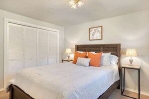 5 makuuhuonetta, silitysrauta/-lauta, ilmainen Wi-Fi, vuodevaatteet