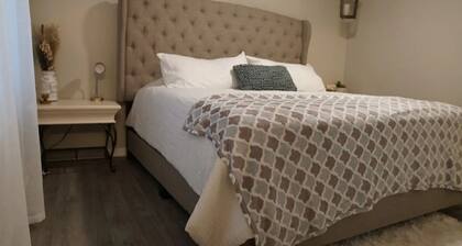 Cozy Charming Country Farm Home