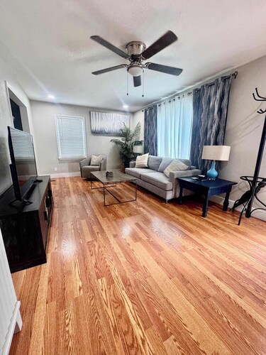 Cozy 3BR Retreat •Pet-Friendly • Fenced Yard • Parking