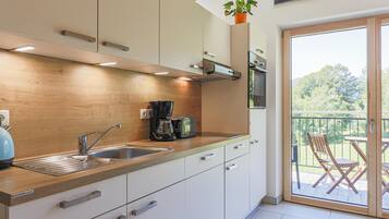 Kühlschrank, Ofen, Herdplatte, Geschirrspüler