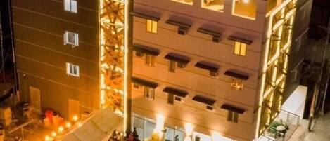 Front of property – evening/night