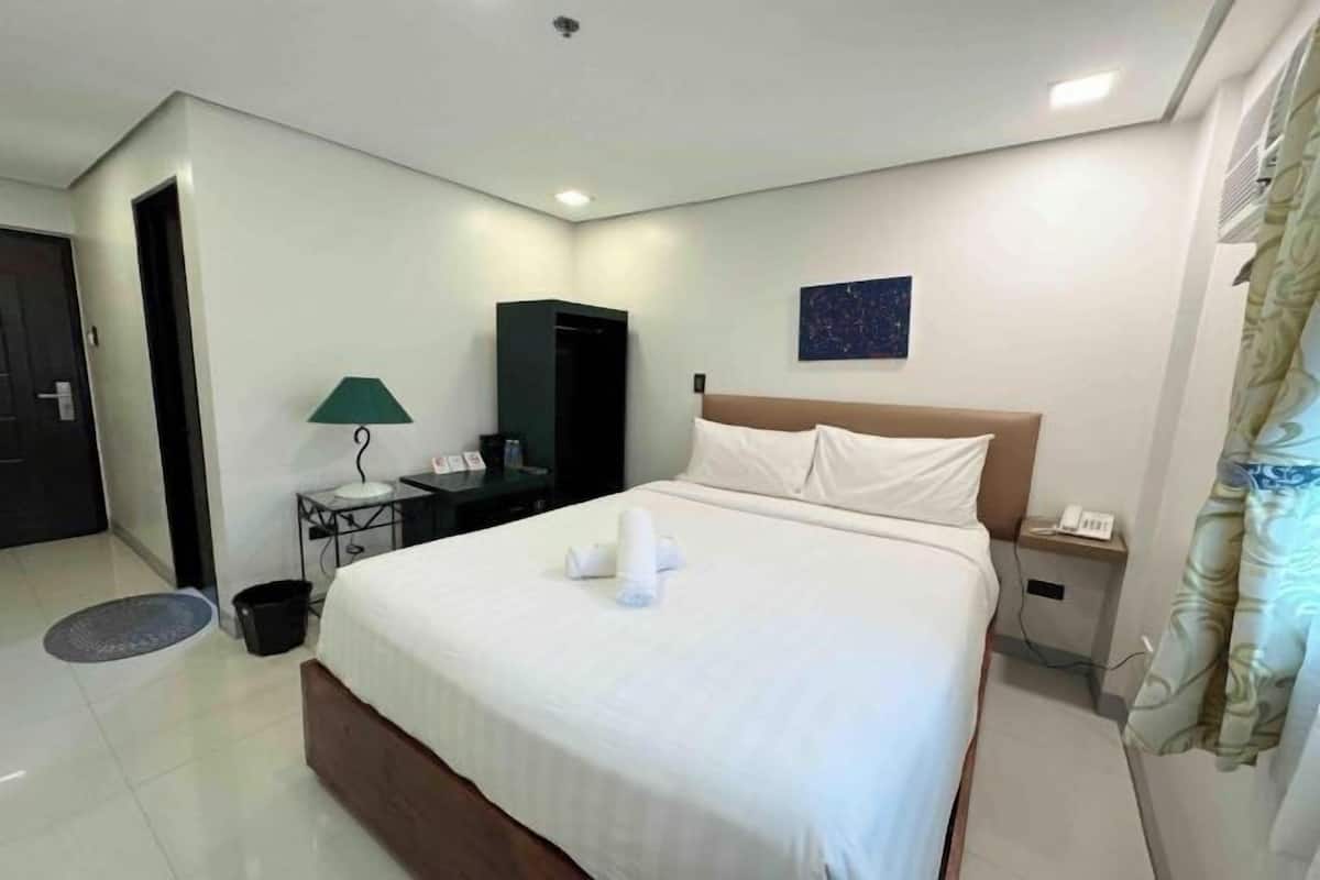 1 bedroom, desk, soundproofing, iron/ironing board