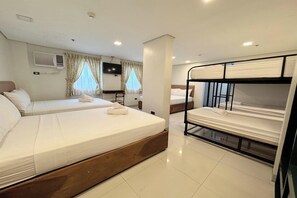 Desk, soundproofing, iron/ironing board, free WiFi - Belltower Csheli Suites Bantay - Vigan By Zuzu (Bantay)