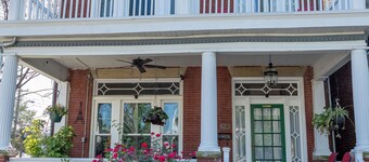 Erin's Oasis in Richmond