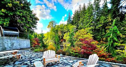 The Cullen's Clair de Lune, River-front Estate