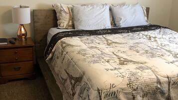 2 chambres, fer et planche à repasser, Wi-Fi gratuit, draps fournis