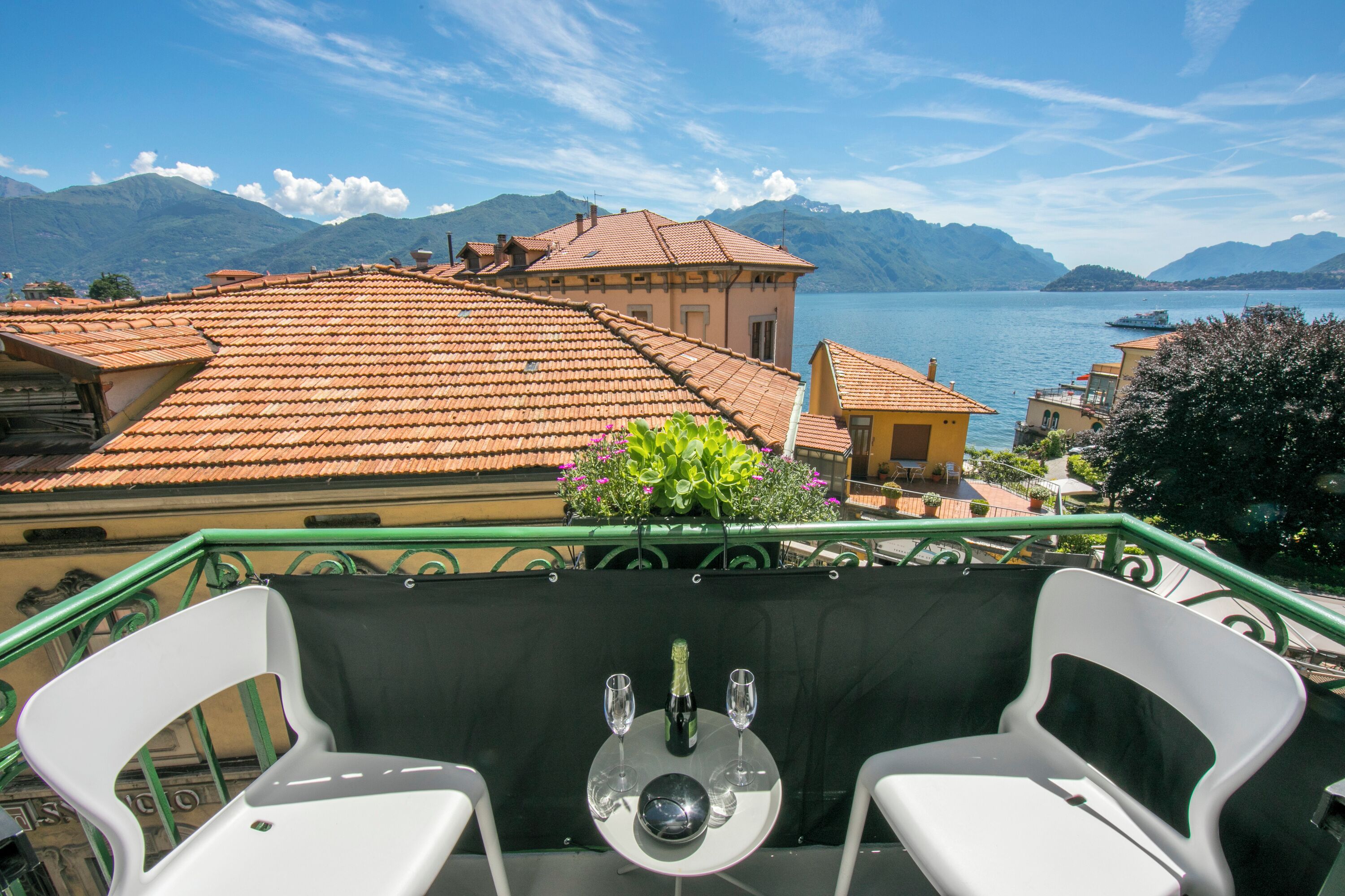 Familienapartment, Mehrere Schlafzimmer, 2 Bäder (Casa Maria Menaggio) | Unterkunftsgelände