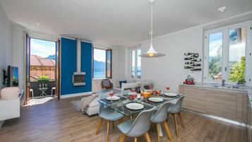 Family Apartment, Multiple Bedrooms, 2 Bathrooms (Casa Maria Menaggio) | Dining room