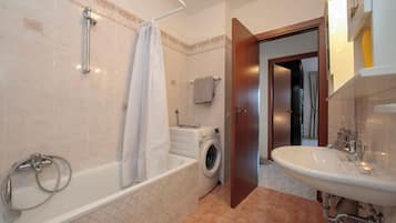 Family Apartment, Multiple Bedrooms, Mountainside (Sonenga Panoramic Terrace) | Bathroom | Separate tub and shower, rainfall showerhead, hair dryer, bidet