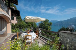 Family Apartment, Multiple Bedrooms, Mountainside (Sonenga Panoramic Terrace) | Outdoor dining - Sonenga Panoramic Terrace (Menaggio)
