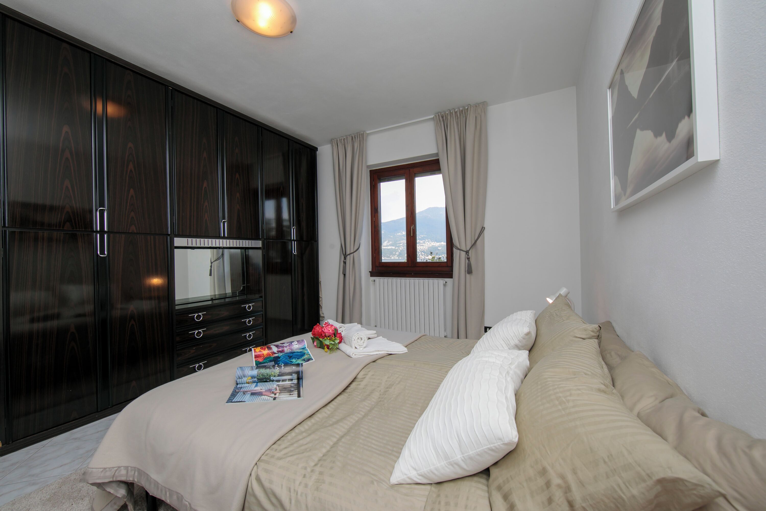 Perhehuoneisto, useita makuuhuoneita, vuorten lähellä (Sonenga Panoramic Terrace) | 2 makuuhuonetta, silitysrauta/-lauta, ilmainen Wi-Fi, vuodevaatteet