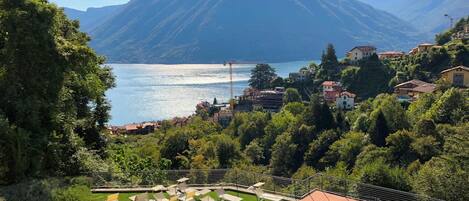 En sÀsongsöppen utomhuspool