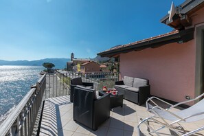 Departamento familiar, varias habitaciones, junto al lago (Garibaldi Lake View 4) | Terraza o patio