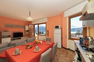 Family Apartment, Multiple Bedrooms, Mountainside (Il Panorama di Forster) | Dining