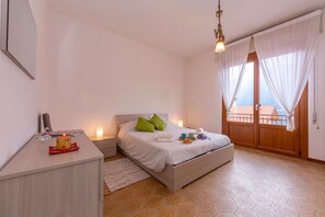 Appartamento familiare, letti multipli (Ossuccio Belvedere) | 3 camere, ferro/asse da stiro, Wi-Fi gratuito, lenzuola