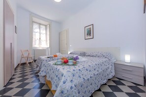 Iron/ironing board, bed sheets - Casa Mira Al Lago (Menaggio)