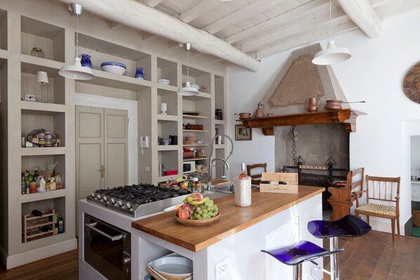 Private kitchen - Villa Silvana (Oliveto Lario)