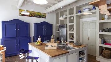 Vila Keluarga, Beberapa Tempat Tidur, area taman (Villa Silvana) | Dapur pribadi | Lemari es besar, microwave, oven, dan kompor