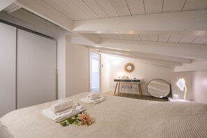 Family Apartment, Multiple Beds, 2 Bathrooms, Mountainside (Bella Argegno)