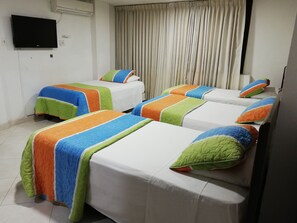 Family Quadruple Room | Free WiFi, bed sheets