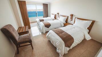 Suite Deluxe, vista mare | Minibar, Wi-Fi gratuito