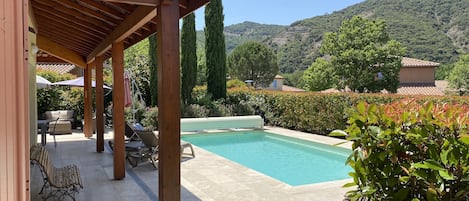 Piscine extérieure, piscine chauffée