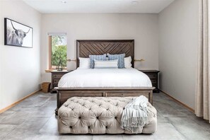 7 bedrooms, iron/ironing board, free WiFi, bed sheets