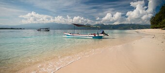 Nyaman Catamaran